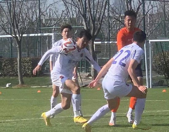 九九精品成人免费国产片